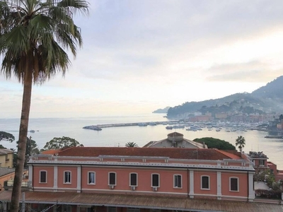 Appartamento di lusso di 142 m² in vendita Via Fiume, 9, Santa Margherita Ligure, Liguria