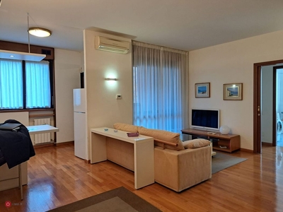 Appartamento in Affitto in Via Tolentino a Milano