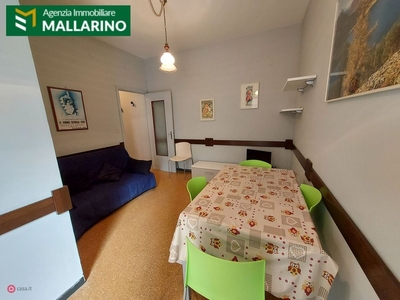 Appartamento in Affitto in Via Veneto 39 a Finale Ligure
