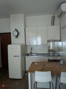 Appartamento in Affitto in Viale Bligny 7 a Milano