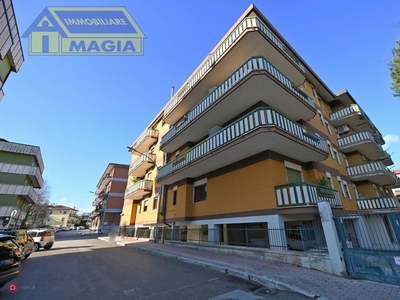 Appartamento in Vendita in Via San Serafino da Montegranaro 4 a Ascoli Piceno