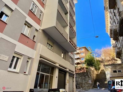 Appartamento in Vendita in Via Tibullo 2 a Trieste
