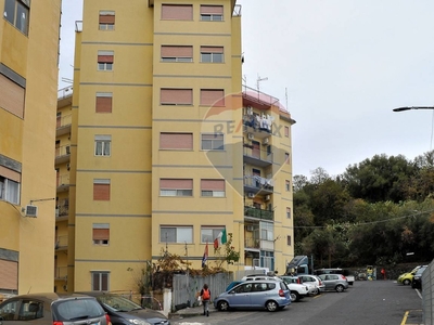 Appartamento in Via Nizzeti, Valverde, 5 locali, 1 bagno, 85 m²