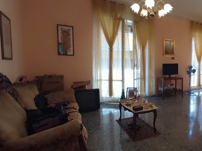 Appartamento in Via piave, Avellino, 6 locali, 2 bagni, 150 m²