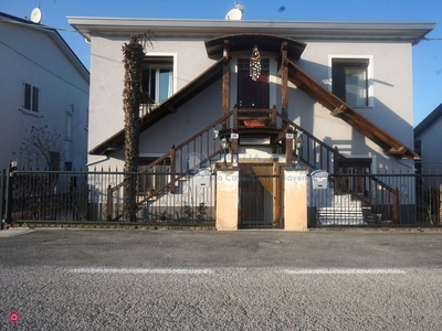 Casa Bi/Trifamiliare in Vendita in Via Bosca 40 a Ravenna