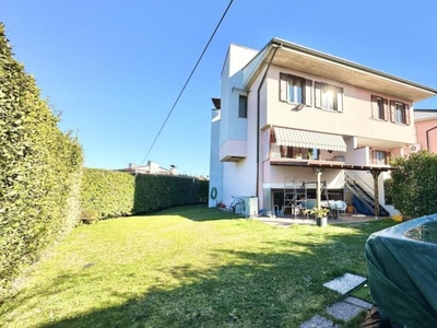 villaschiera in vendita a Calvagese della Riviera