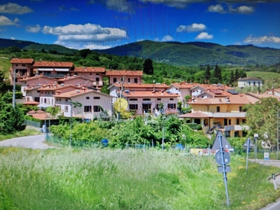 Casa indipendente con giardino in localit? burchio - 7 km da san donato in collina, Rignano sull'Arno