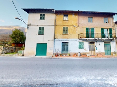 Casa indipendente in vendita a Castelbianco