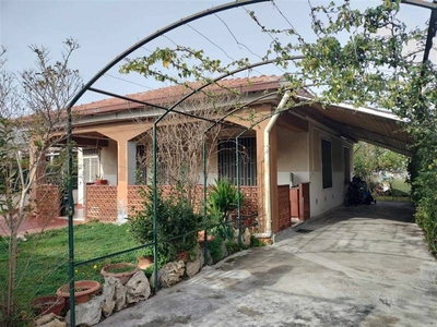 Casa singola in Villaggio Sabbione a Augusta