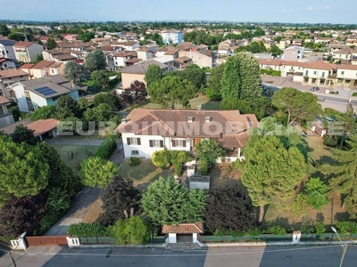 Esclusiva villa di 778 mq in vendita Via Zilie Inferiori, 2A, Calvisano, Lombardia