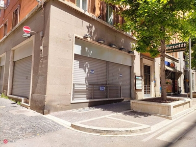 Negozio/Locale commerciale in Affitto in Via Guglielmo Marconi a Viterbo