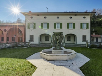 Prestigiosa villa di 3500 mq in vendita Erbusco, Lombardia