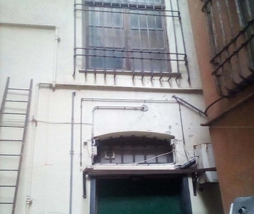 spazio commerciale in vendita a Genova