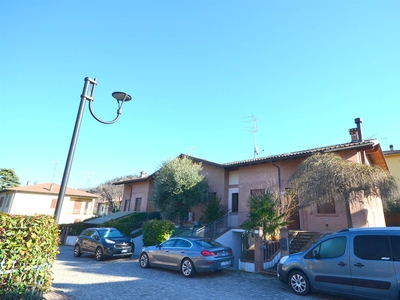 Villa a schiera in Via Sant'Andrea 37 in zona Fagnano a Valsamoggia