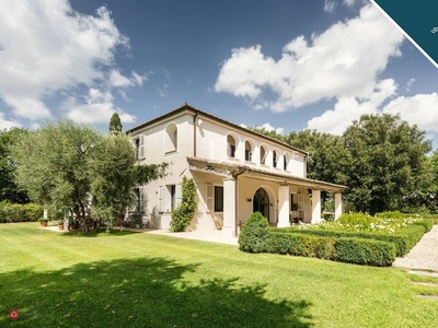 Villa in Affitto in a Monteroni d'Arbia