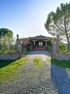 Villa in vendita, Siena periferia
