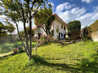 Villa in Via Biagio Miraglia 24, Catanzaro, 9 locali, 2 bagni, 253 m²