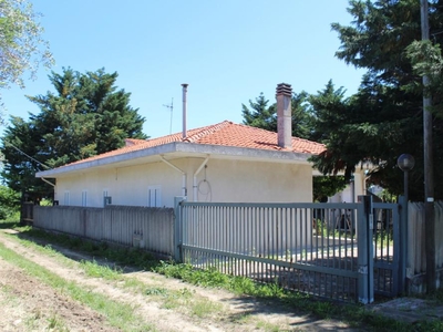 villa indipendente in vendita a Casalbordino