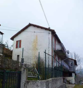 villa indipendente in vendita a Torriglia