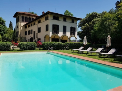 Villa 'Magnifica Villa In Toscana' con vista sulle montagne, piscina privata e Wi-Fi