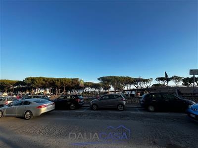 Locale commerciale a Formia