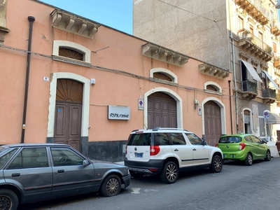 Locale commerciale in vendita, Catania c.so delle province