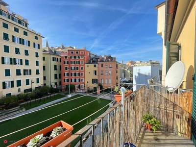 Appartamento in Affitto in Salita del Prione a Genova