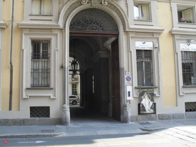 Appartamento in Affitto in Via CAVOUR 13 a Torino