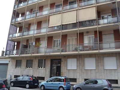 Appartamento in Affitto in Via Rueglio 18 a Torino