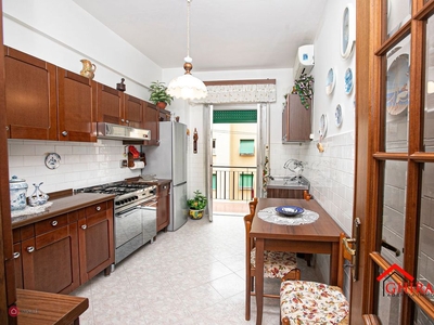 Appartamento in Affitto in Via Ruggero Leoncavallo 51 a Genova