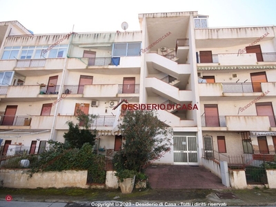 Appartamento in Affitto in Via Valdemone 25 a Pollina