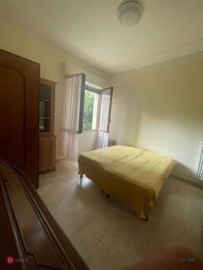 Appartamento in Affitto in Viale Villa Chiesa a Genova