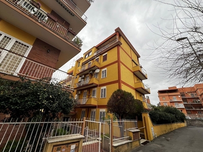 Appartamento in Via Dei Veralli, 24, Roma (RM)