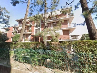Appartamento in Via NATALE LUCCA 7, Monza, 5 locali, 1 bagno, 71 m²