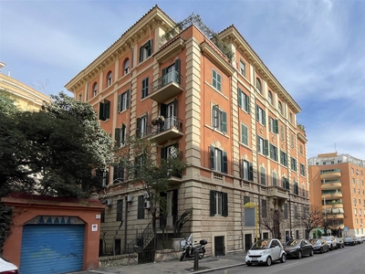 Appartamento in Via Panaro 17 in zona Trieste , Somalia , Salario a Roma