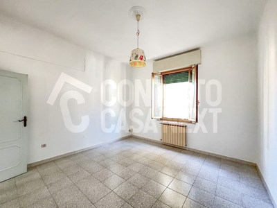 Trilocale a Jesi, 1 bagno, garage, 82 m², ultimo piano in vendita