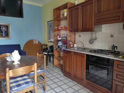 Bilocale in Torino, Giardini-Naxos, 1 bagno, 47 m², 1° piano