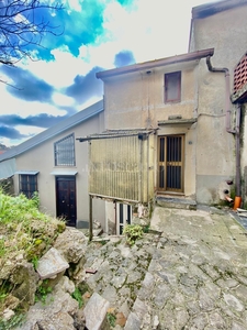 Casa Indipendente a Grottolella in Grottolella - Via Belvedere 23