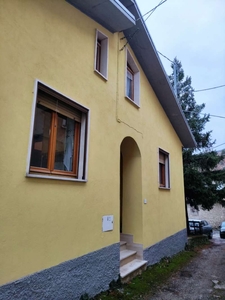 Casa indipendente, via Valle Partina, Scoppito