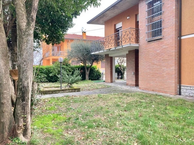 Casa singola in zona San Carlo a Cesena