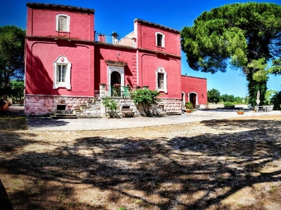 Dimora storica con complesso ricettivo e trulli, via Conversano, Castellana Grotte