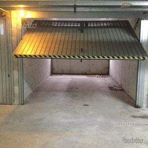Garage/Posto auto in Affitto in Via Palestro 18 a Lecco