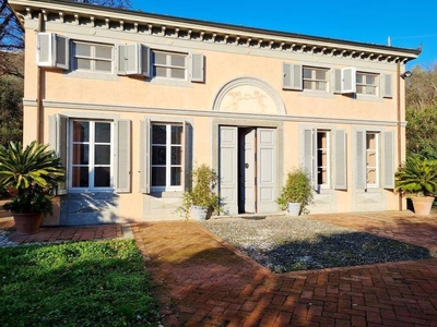 Villa Storica in Vendita a Capannori