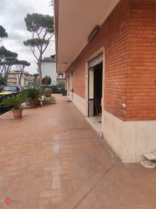 Negozio/Locale commerciale in Affitto in Via Baveno 34 a Roma