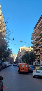 Negozio/Locale commerciale in Affitto in Via Filippo Parlatore 24 a Palermo