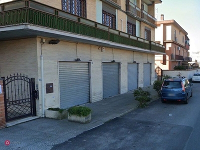 Negozio/Locale commerciale in Affitto in Via Pietro Benedetti 66 a Roma