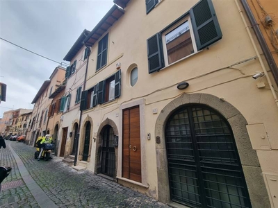 Trilocale in Via Verdi, 61 a Monte Porzio Catone