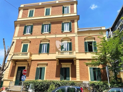 Ufficio in Affitto in Piazza della Libertà a Roma