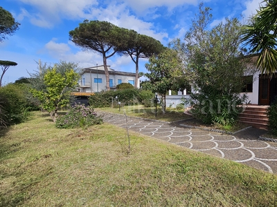 Villa a Anzio in Via delle Fresie