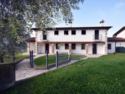 Villa a schiera in vendita a Chiampo